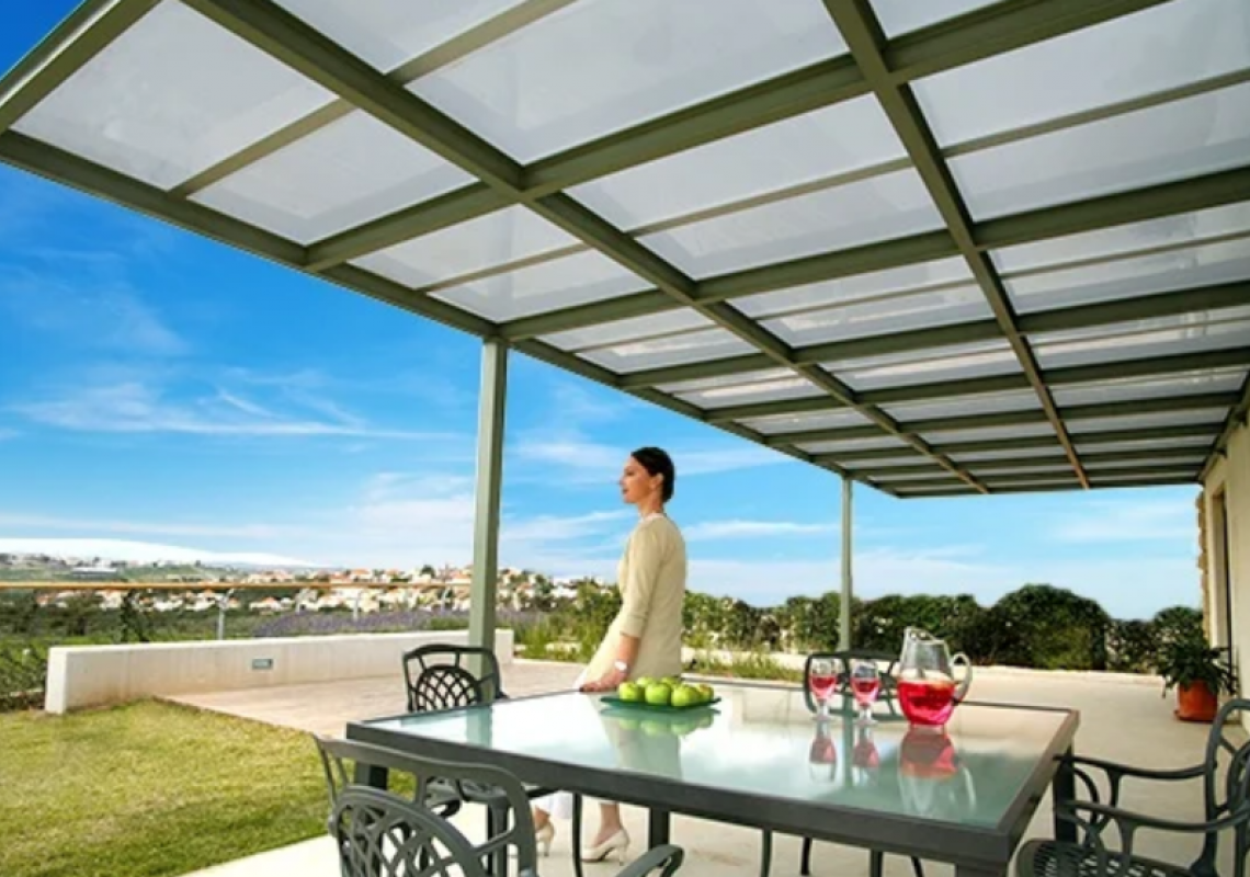 Polycarbonate roofing sheets – the perfect combination of roofing coverings and natural light