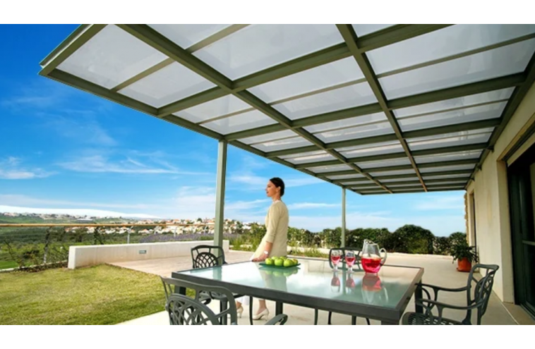 Polycarbonate roofing sheets – the perfect combination of roofing coverings and natural light Polycarbonate roofing sheets – the perfect combination of roofing coverings and natural light